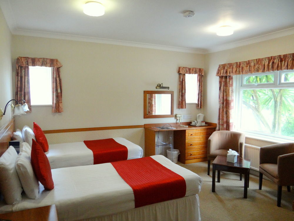 The Ocean View Hotel Борнмът Екстериор снимка