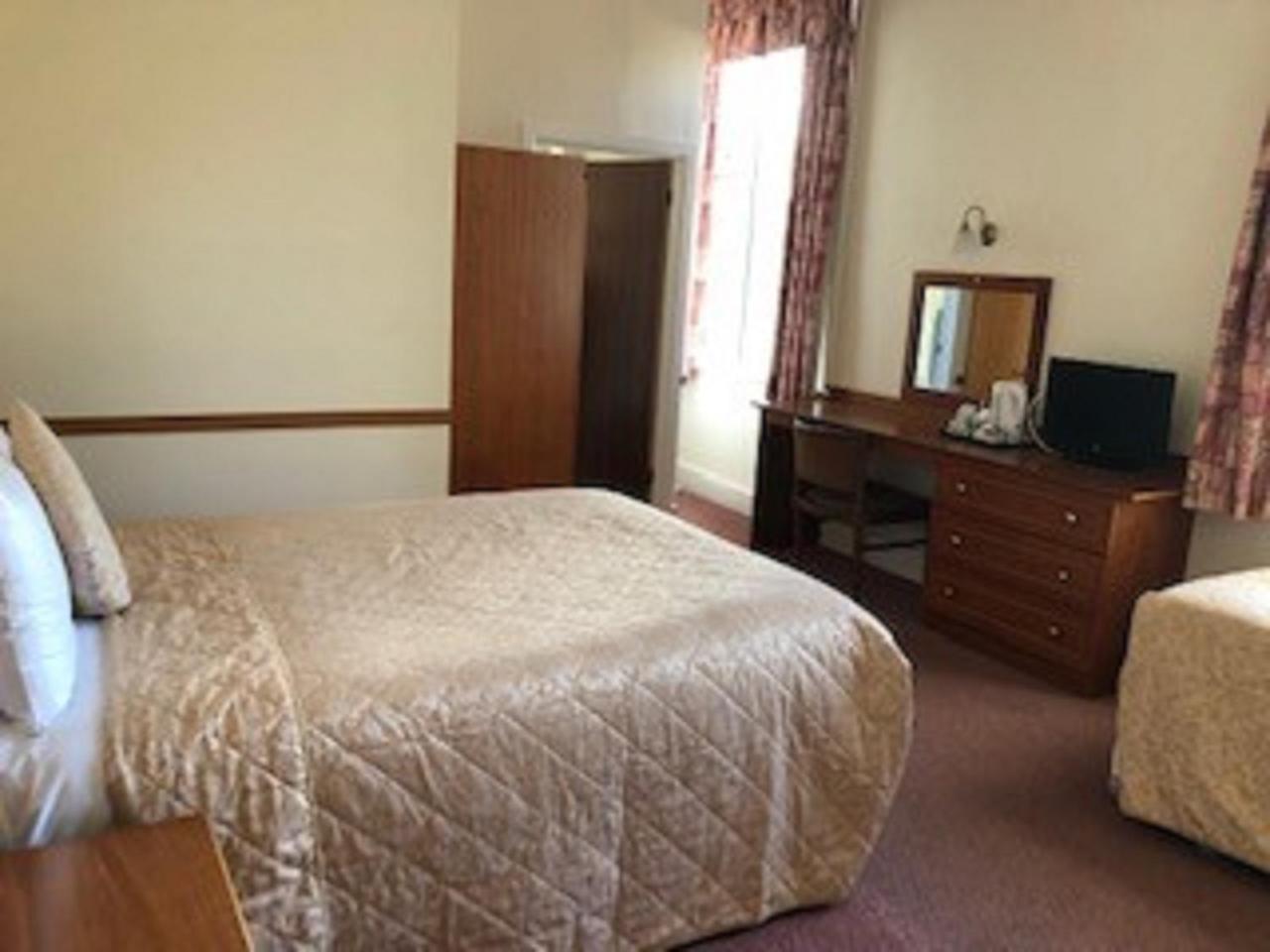 The Ocean View Hotel Борнмът Екстериор снимка