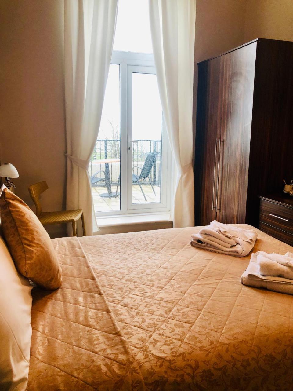 The Ocean View Hotel Борнмът Екстериор снимка