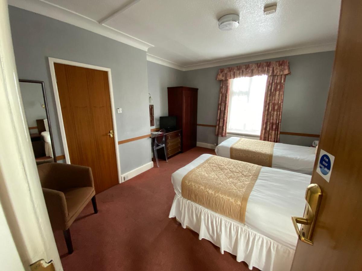 The Ocean View Hotel Борнмът Екстериор снимка