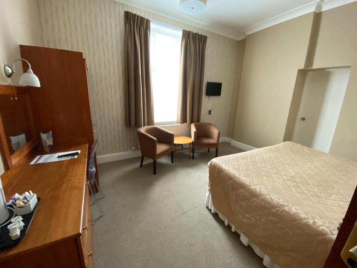 The Ocean View Hotel Борнмът Екстериор снимка