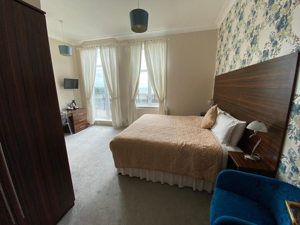 The Ocean View Hotel Борнмът Екстериор снимка